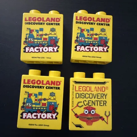 Legoland Discovery Center Lego Factory Yellow Brick Souvenir 2016 4 Lot As-is