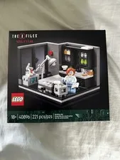 LEGO The X-Files Scully's Lab 40896 Exclusive GWP IN HAND