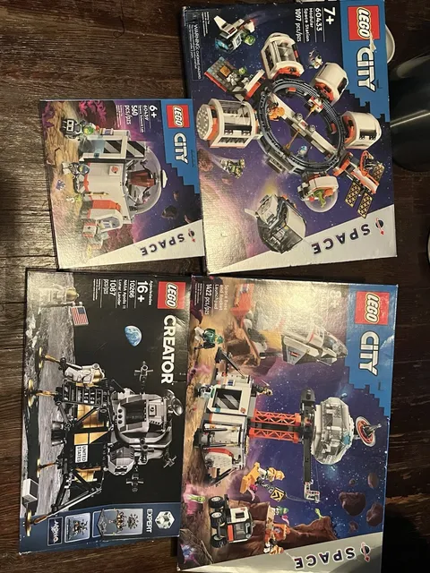 LEGO CITY/CREATOR SPACE LOT (60434 60433 10266 60439) NASA LUNAR LANDER ALL NEW