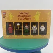 Lego Vintage Minifigure Collection Volume 1 (Item: 4536875) complete open box