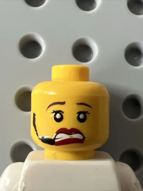 LEGO 3626pb0295 Agents Head Dual Sided Female Red Lips Headset Scared Smile Worn