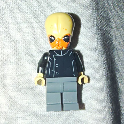 LEGO Star Wars minifig Figrin D'an and the Modal Nodes / Star Wars cantina set