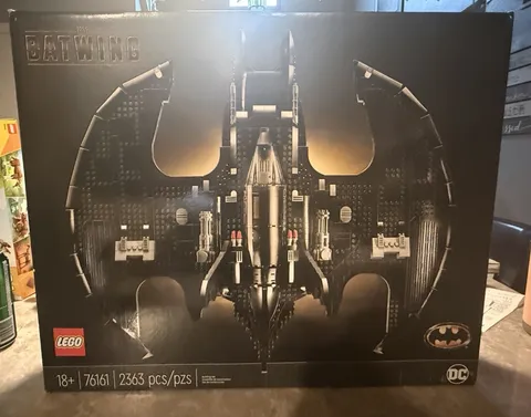 LEGO Batman : 1989 Batwing 76161 Brand New and Sealed