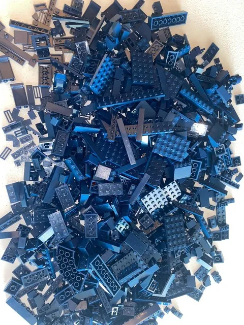 Lego Dark Red 36 oz & Dark Blue 27 oz Bulk Lot Plates Bricks & More New/Used