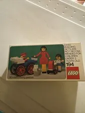 LEGO Building Set with People: Family (194) Mostly Complete with box and manual