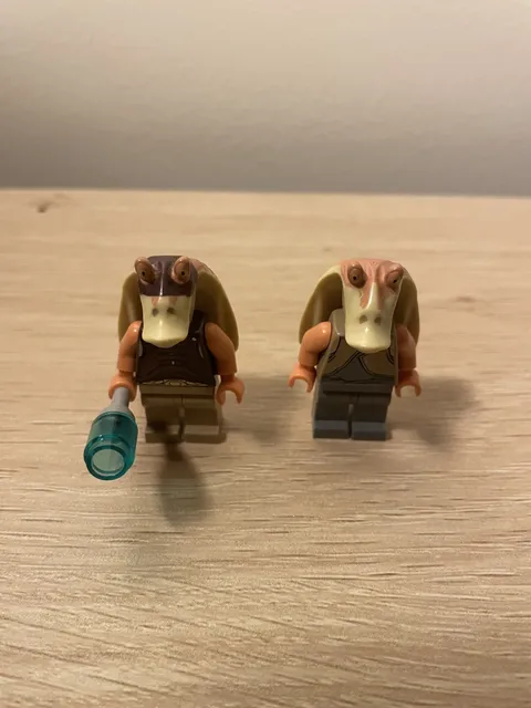 Lego Star Wars Jar Jar Binks SW0301 & Gungan Soldier SW0302 Minifigures