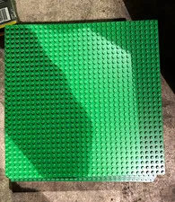 LEGO 626 Green Baseplate Large Plate, Plastic, Stackable, Age 4+, 1 Piece