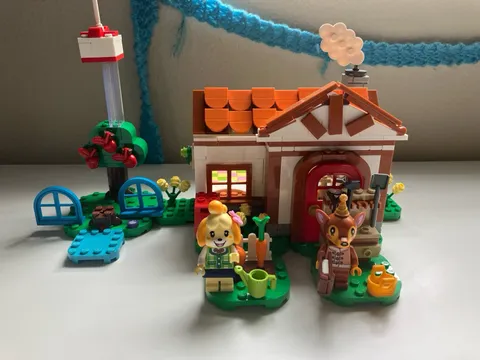 LEGO Animal Crossing 77049 Isabelle’s House Visit w/ Box + Manual 389pcs