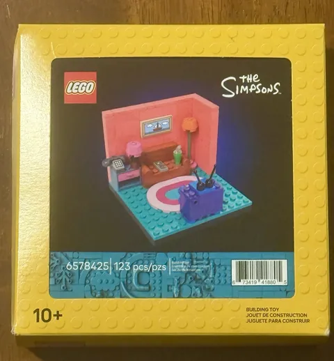 LEGO The Simpsons 6578425 Living Room - Gift With Purchase Set NEW AND SEALED