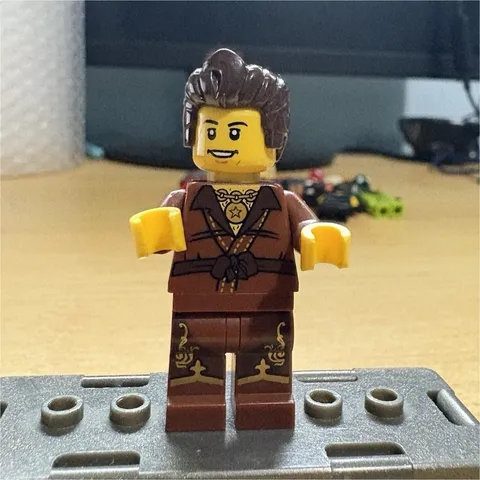 LEGO Ninjago Dareth Minifigure Brown Ninja 