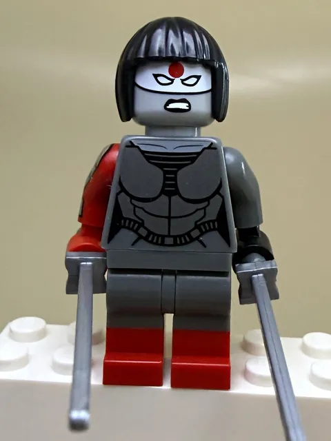 LEGO DC Super Heroes Katana Minifigure sh0283 w/ 2 Swords