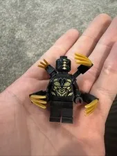 LEGO Marvel Outrider Minifigure