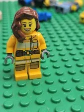 Lego Minifigure Fire Woman Bright Light Orange Fire Suit cty0337 City