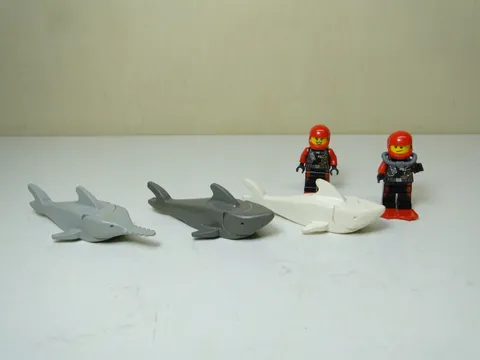Lego Minifigures Sharks Sawtooth Deep Sea Explorers Divers Lot