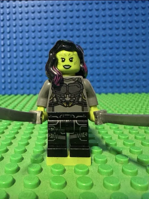 LEGO Marvel Gamora- Silver Armor Minifigure