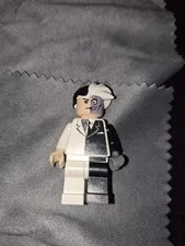 LEGO Batman Two-Face Minifigure Original Line 2006-- 2008