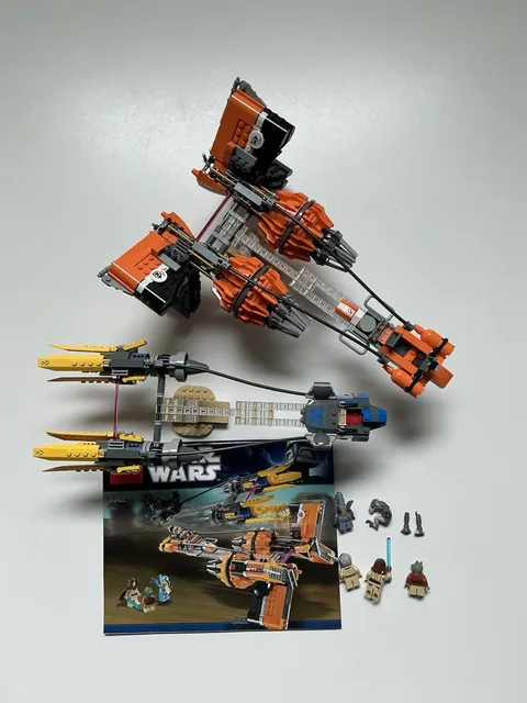 LEGO Star Wars 7962 Anakin Skywalker and Sebulba’s Podracers – Please Read