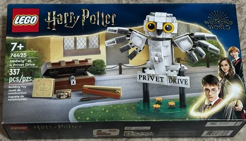 LEGO Harry Potter Hedwig at 4 Privet Drive Building Set 76425