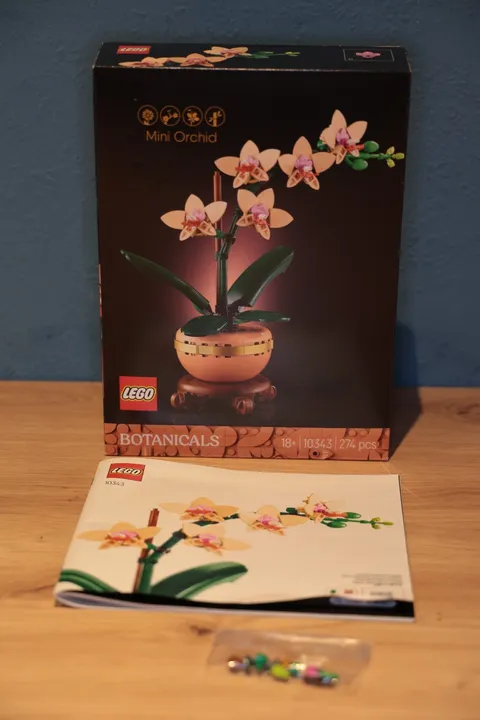 LEGO Botanicals Mini Orchid 10343 *** Empty Box + Instructions + Spares
