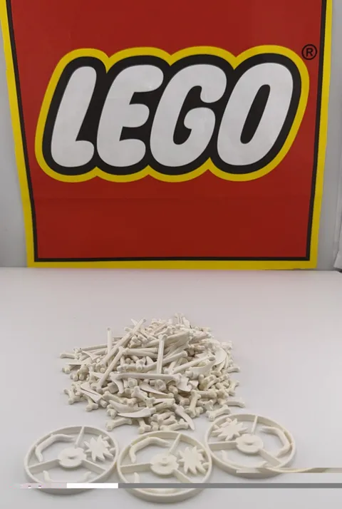 Authentic LEGO Lot  White Small, Large bones, teeth Cow horn Minifig 209pc