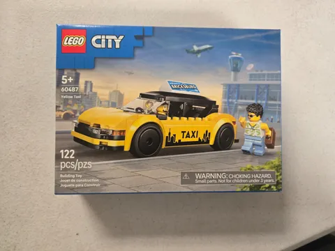 LEGO City Yellow Taxi 60487 NEW *SC
