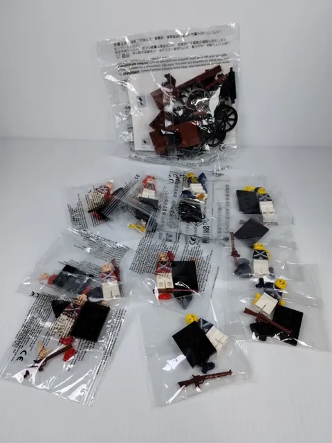 New LEGO American Revolutionary War Minifigure Lot 10 Soldiers 1 Cannon Army