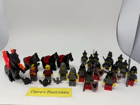 LEGO Vintage Castle Fright Knights Minifigure Lot of 17 Batlord Black Dragon