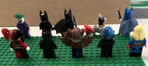 LEGO DC minifigures Lot - 10 minis including Batman,Joker, Harley Quinn and more