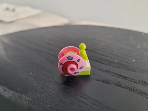 Lego Gary Minifigure Snail Pink SpongeBob SquarePants