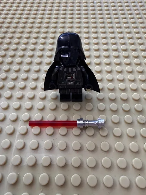 LEGO Star Wars Darth Vader Minifigure Printed Arms Frown sw1249 75352 75387