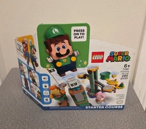 NEW Lego Super Mario Adventures Luigi Starter Course 71387 280 pcs