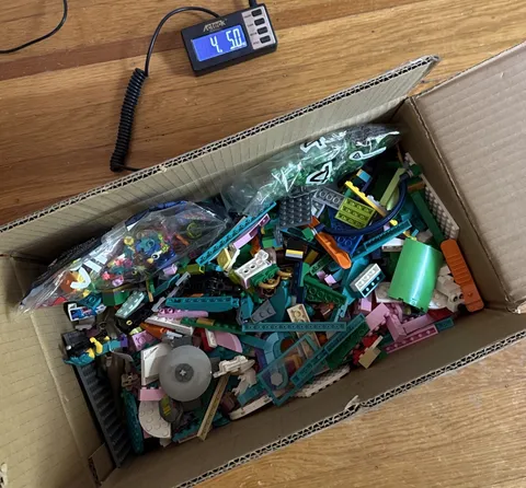LEGO Mixed Lot Random Size Parts Pieces Building Blocks Multicolor Bulk 4.5lbs