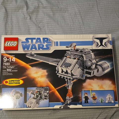 LEGO Star Wars The Twilight 7680 Limited Edition Complete Set 882 pcs Ages 9-14