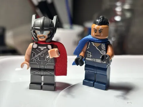 LEGO Marvel Thor & Valkyrie Minifigures sh409 sh407 76084 Thor Ragnarok