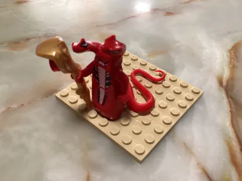 LEGO Ninjago FANGTOM Red 2 Head Snake General Minifigure from Set 9445 AUTHENTIC