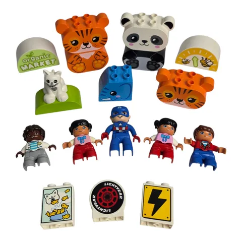 Lego Duplo 18 Piece Lot Figures People Animals & Assorted Printed Bricks 