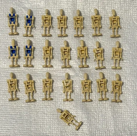LEGO Star Wars Battle Droid Lot, 22 Battle Droids - Great Condition