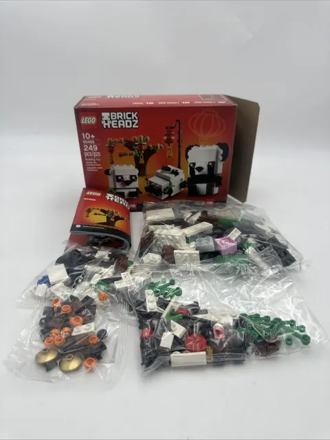 LEGO Iconic: Chinese New Year Pandas (40466)