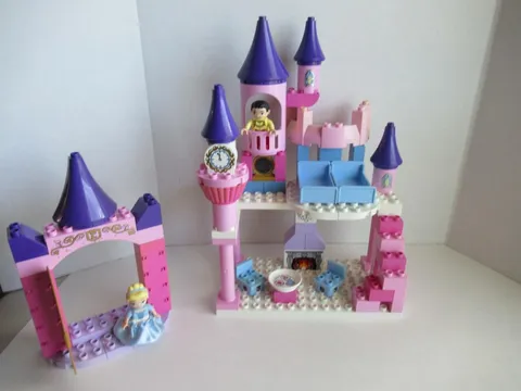 Lego Duplo Cinderella Castle # 6154 Incomplete