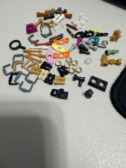 Lego Mini figure Accessories Total Number Is 72