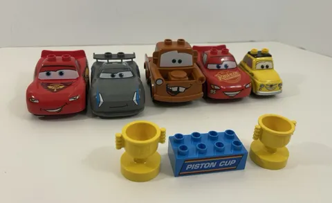 LEG Duplo Lot of Pixar Cars - Mater, Lightning McQueen, Jackson Storm, Luigi