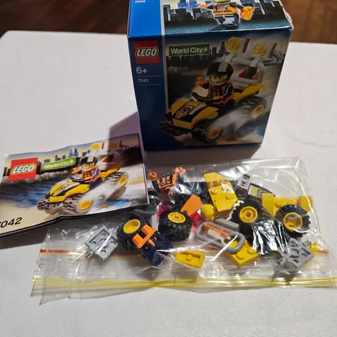 LEGO World City Coast Guard Set 7042 Dune Patrol COMPLETE Scuba Diver Rescue