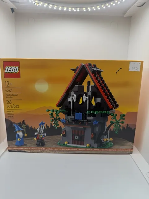 LEGO Castle Majisto's Magical Workshop Set 40601 365pcs Wizard 12+ Box