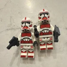 LEGO Star Wars Clone Trooper Minifigure Lot of 2 w/ Helmets & Blasters