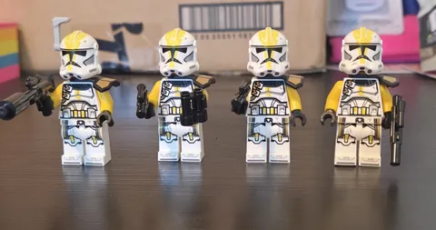 LEGO Star Wars 327th Star Corps Clone Trooper 4x 75431 Minifigure