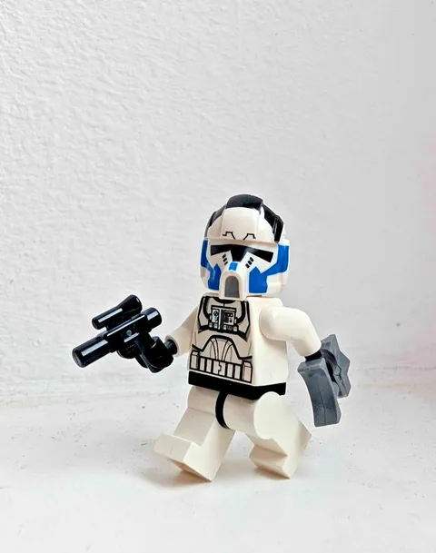 LEGO® Minifigure sw0439 - P2 Clone Trooper Pilot 501st, Star Wars The Clone Wars