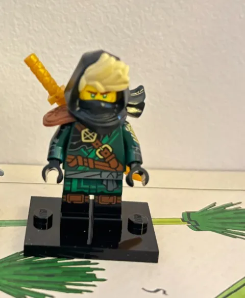 MINT LEGO Series 29 Collectible 71052 - Mysterious Ronin inspired ninjago lloyd