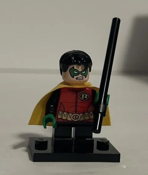 Robin LEGO DC Super Heroes Minifigure Figure sh091 from 76013