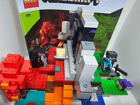 LEGO Minecraft 21172 The Ruined Portal (2021) – Complete No Box– 316 pcs