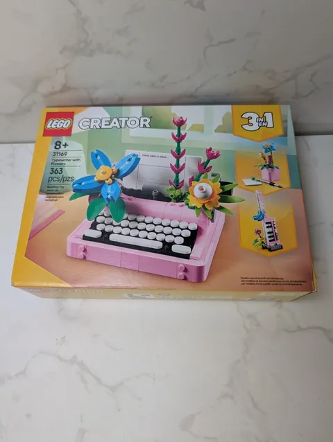LEGO Creator 31169 Typewriter with Flowers 3-in-1 Sealed Retired NIB